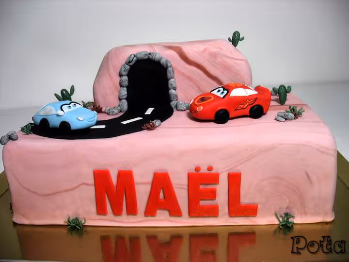 Gateau cars
