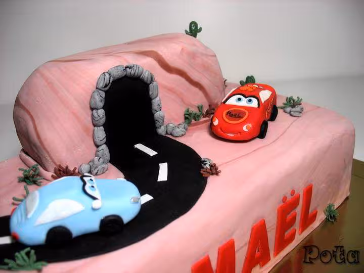 Gateau cars