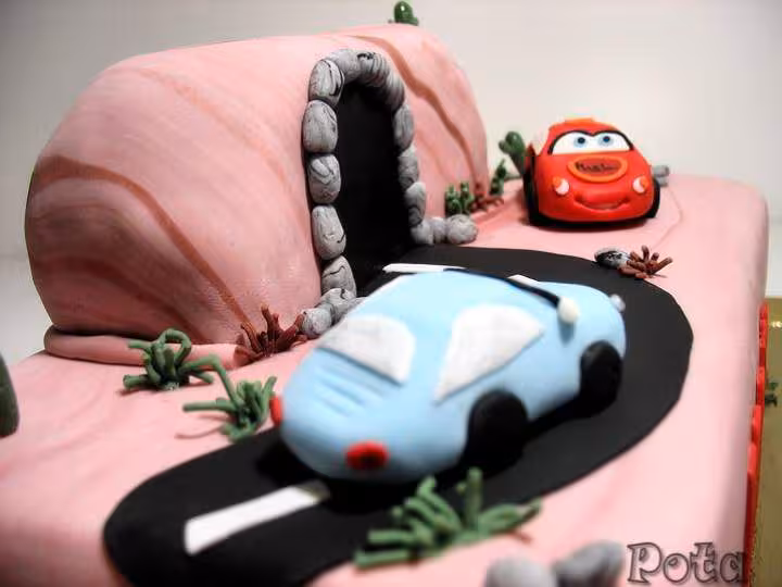 Gateau cars