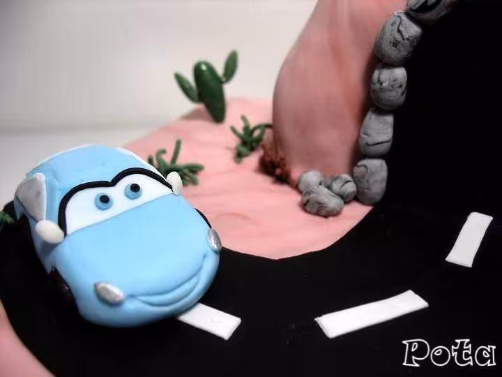 Gateau cars
