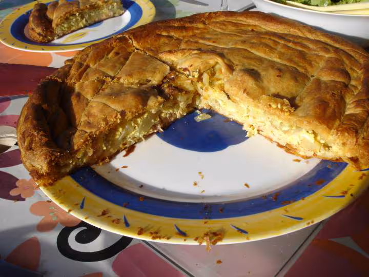Tourte nde saumon dulmee aux endives et pommes de terre