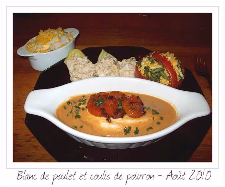 Blanc de poulet et coulis de poivron etc