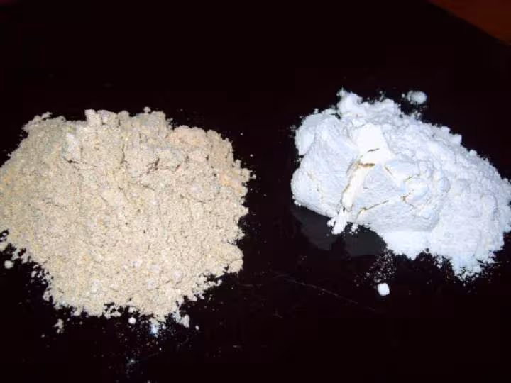 Farine grillee et farine blanche