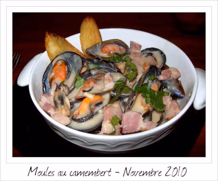 Moules au camembert