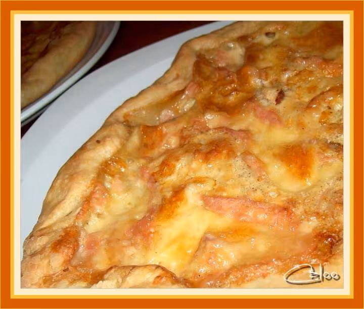 Tarte au munster et au poulet fume