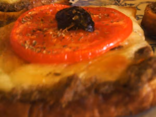 Toasts mediterraneen