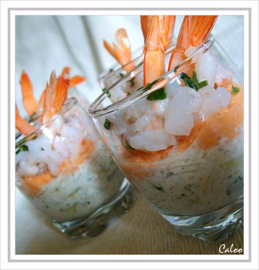 Verrines a la mousse de saumon et au concombre cremeux