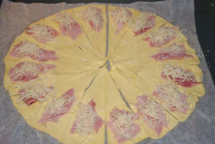 Croissantsjambonfromage1