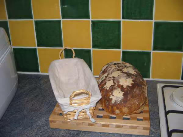 Pain et son banneton