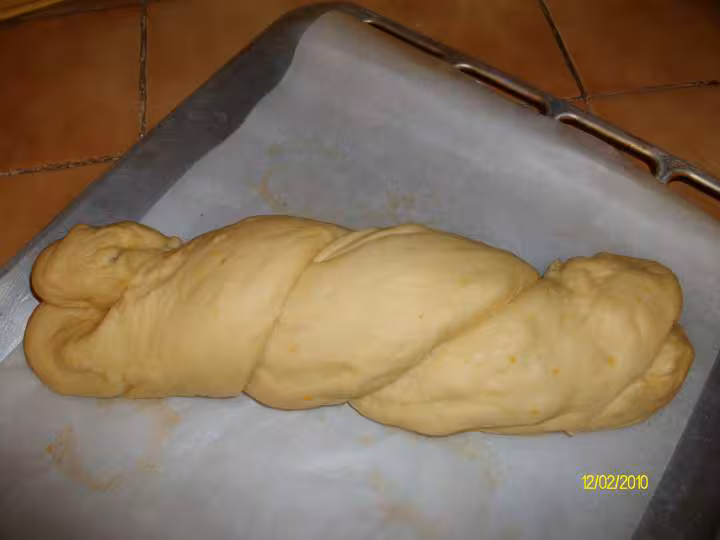 Brioche tressee avant cuisson