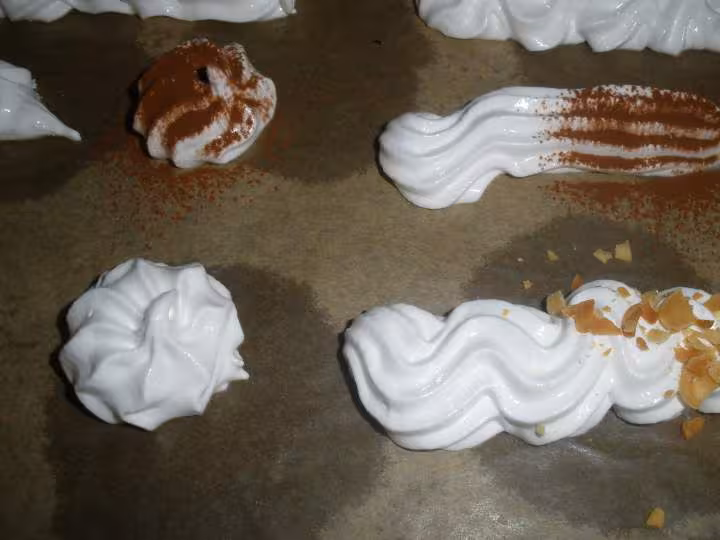 Meringues avant cuisson