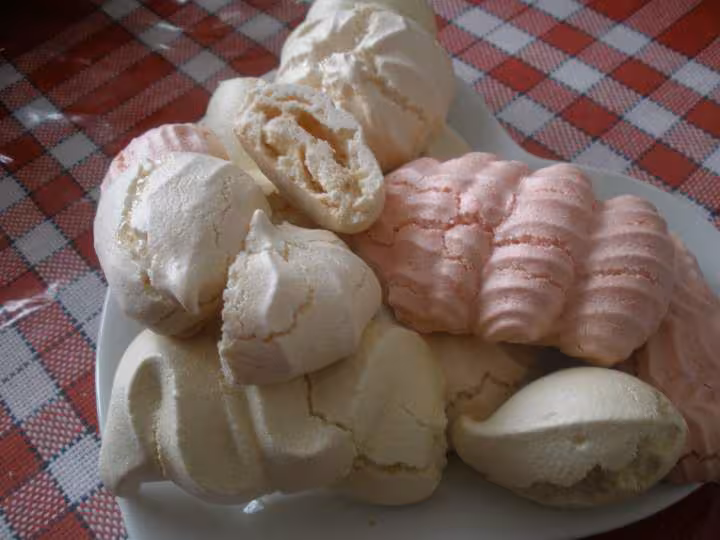 Meringues rose et blanche