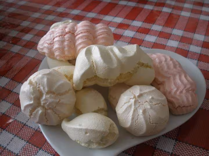 Meringues rose et blanche