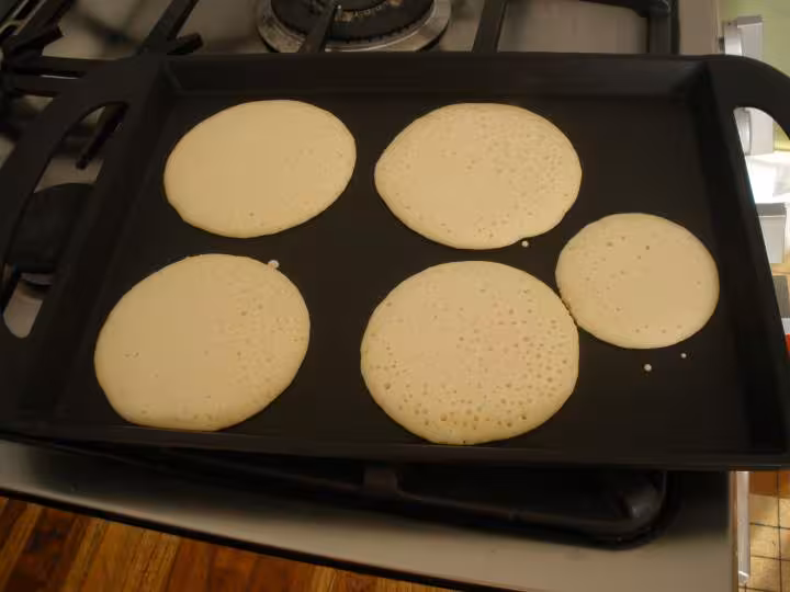 Pancakes pendant cuisson