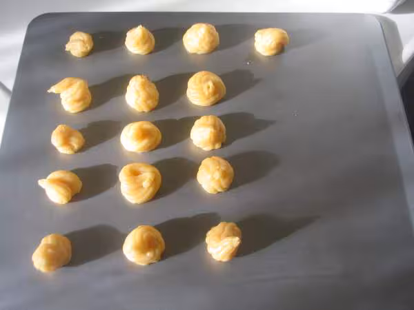 Pate a choux avant cuisson