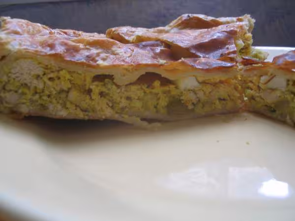 Tourte au poulet selon la recette de koukou part vue de pres