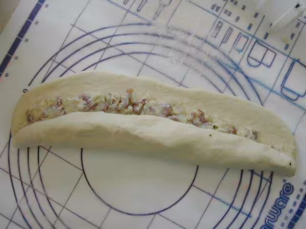 Preparation pain aux lardons