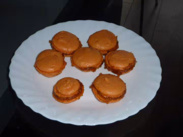 1ers macarons a l abricot