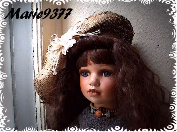 Poupee marie9377