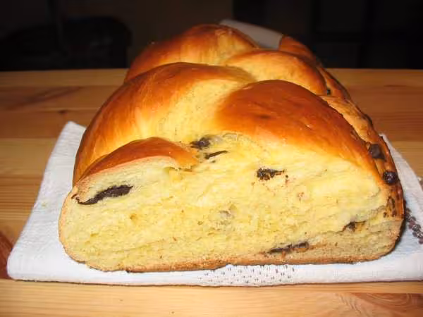Brioche de kinou tressee aux pepites