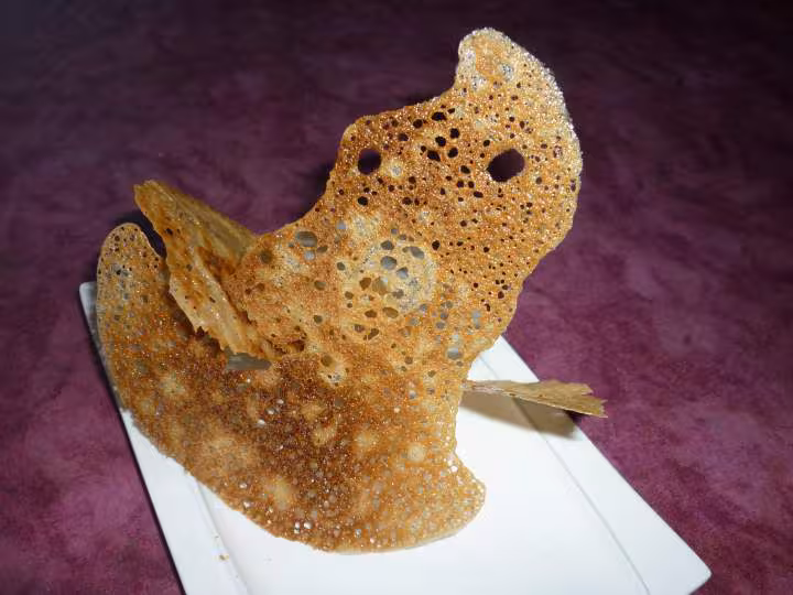 Dentelle de pain pour decorer un plat