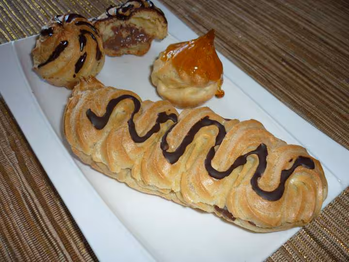Eclairs et chouquettes
