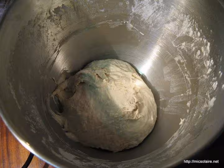 Baguettes t55 sur poolish au robot