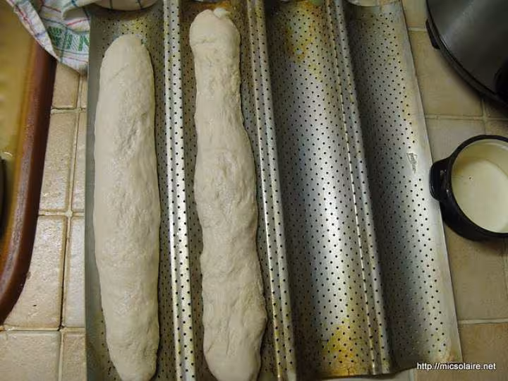 Baguettes t55 sur poolish au robot