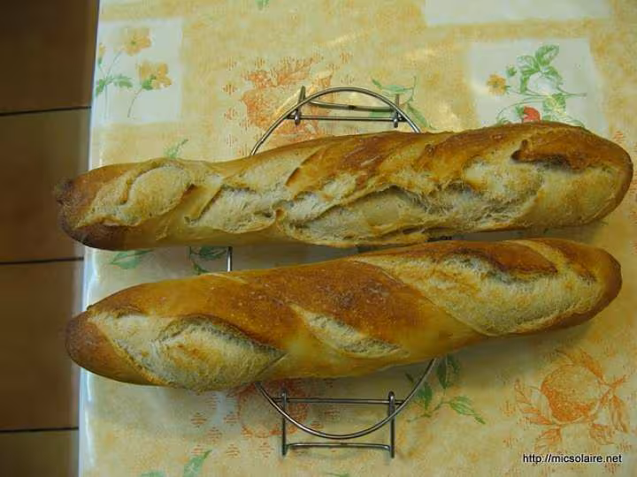 Baguettes t55 sur poolish au robot