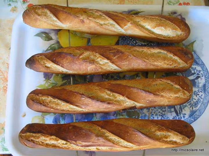 Baguettes t55 sur poolish au robot