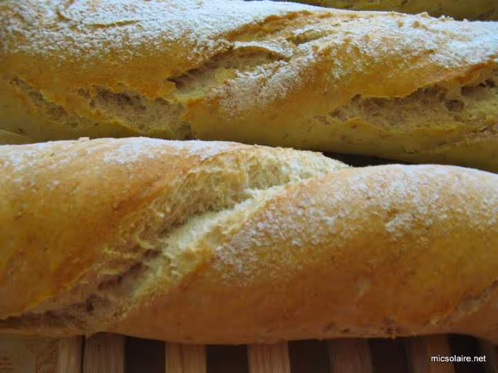 Pain au son