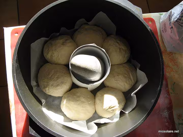 Pain couronne en cocotte