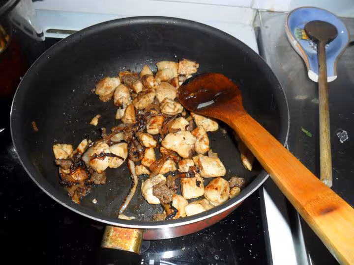 Plat thai