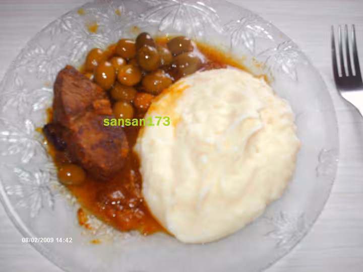 Tagine de boeuf au gingembre olives et puree