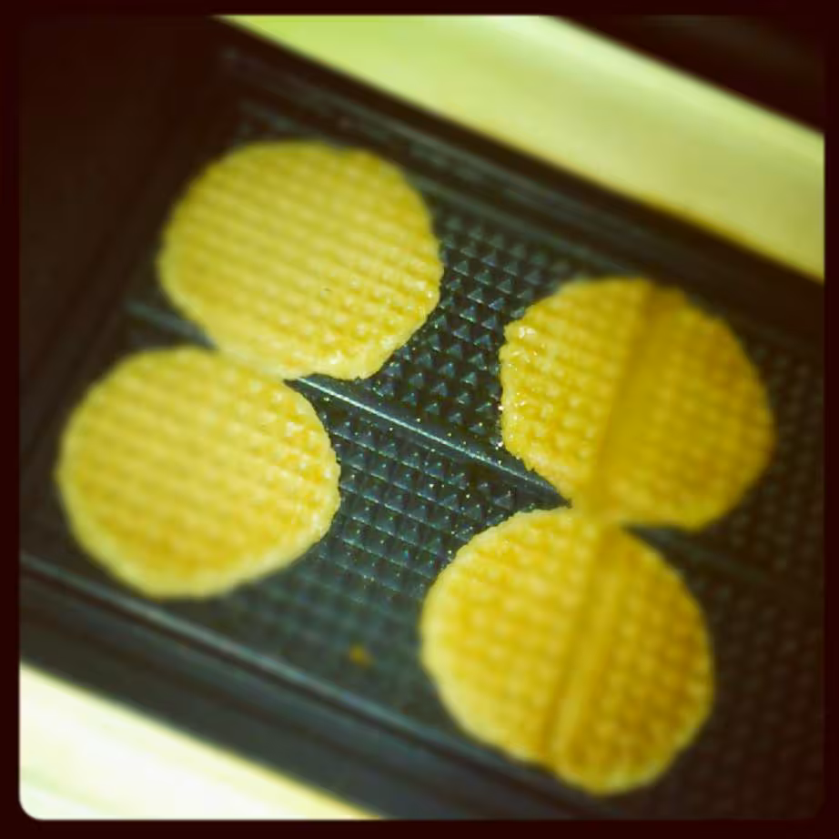 Gaufrettes dunkerquoises en cuisson