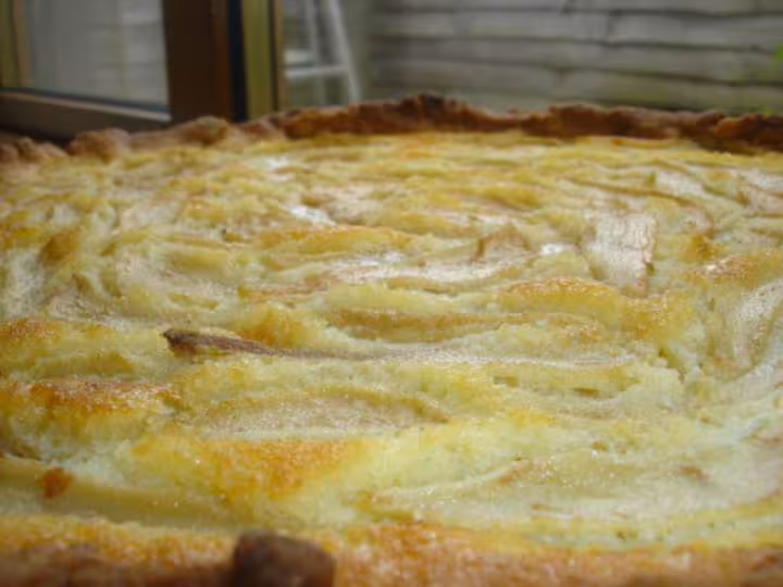 Tarte aux poires et creme d amandes