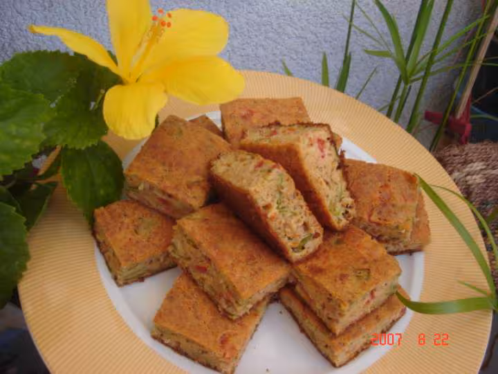 Cake au thon poivrons et tomates