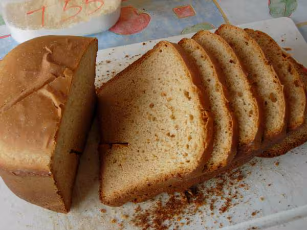 Brioche cannelle tranchee