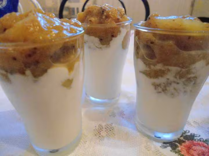 Verrines aux kiwis et a la rhubarbe