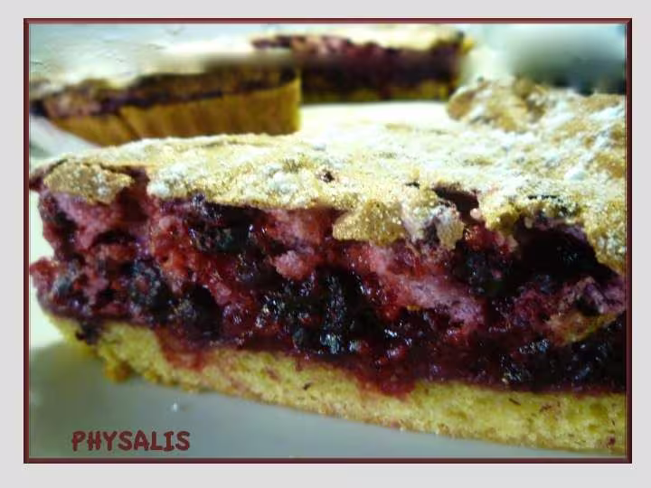 Tarte aux fruits rouges meringues