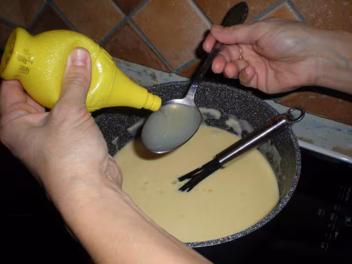 Blanquette 13 incorporez la cuillere de citron et remuez