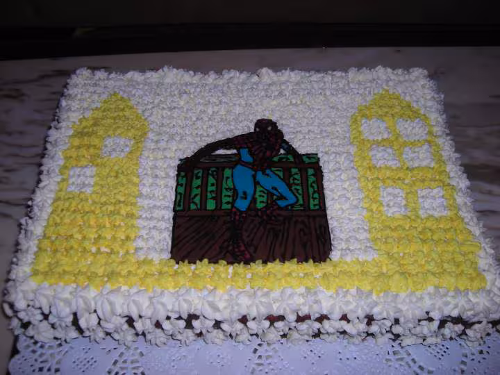 Gateau d anniversaire spiderman