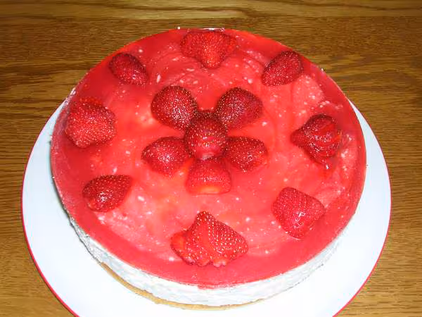 Gateau a la fraise et au vin mousseux de cococitron
