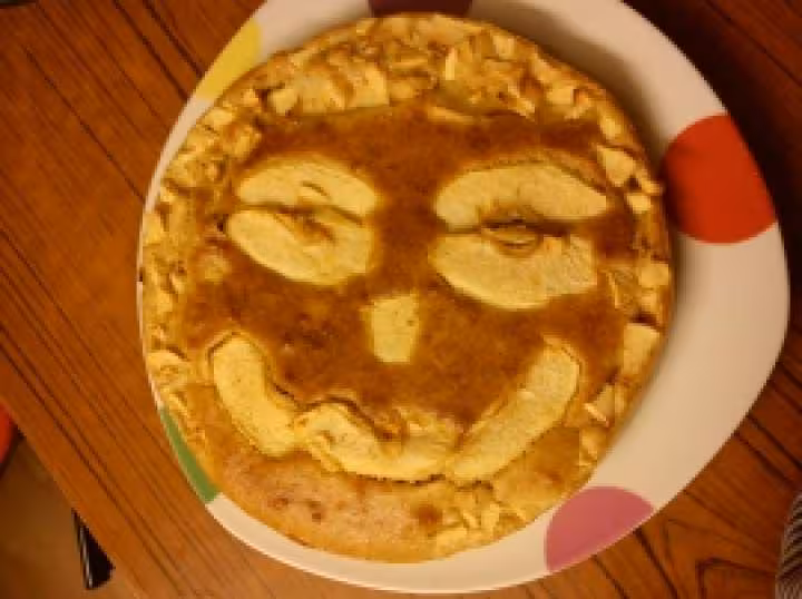 Gateau a la pomme et a la cannelle