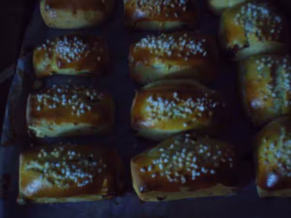Petits pains aux raisins