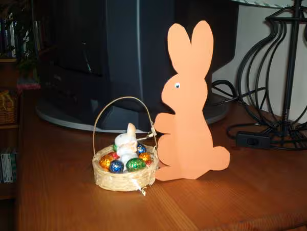 Lapin porteur d oeuf