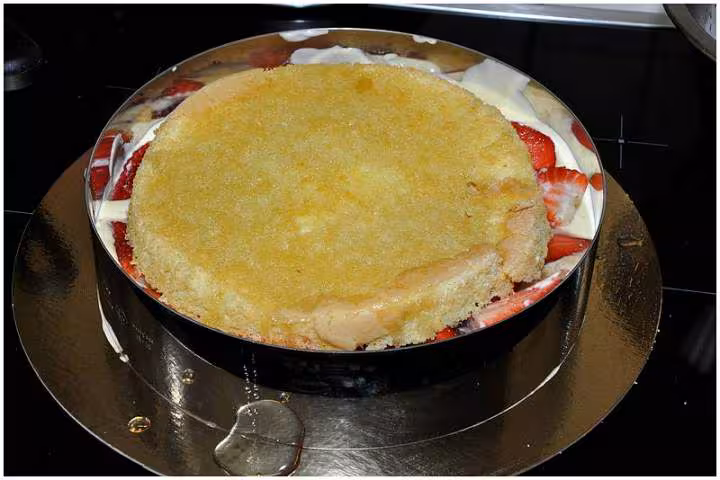 Dame blanche aux fraises