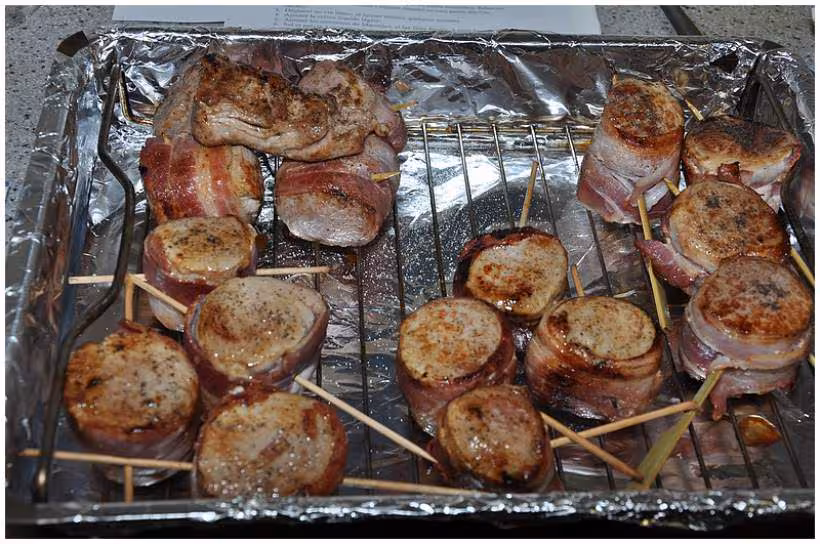 Filet mignon en robe de lard fume