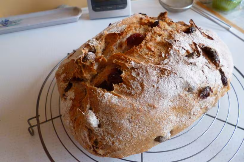 Pain aux fruits secs