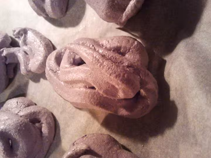 Meringues parmes